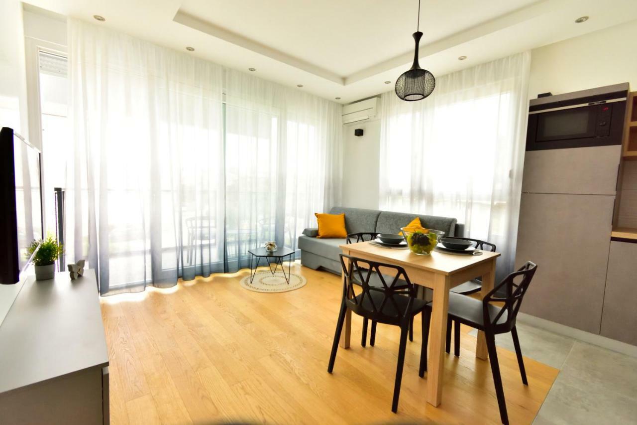 Apartma Mm *